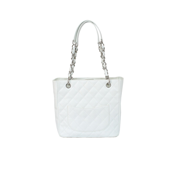 The back of the handbag features a slip pocket for your daily essentials.