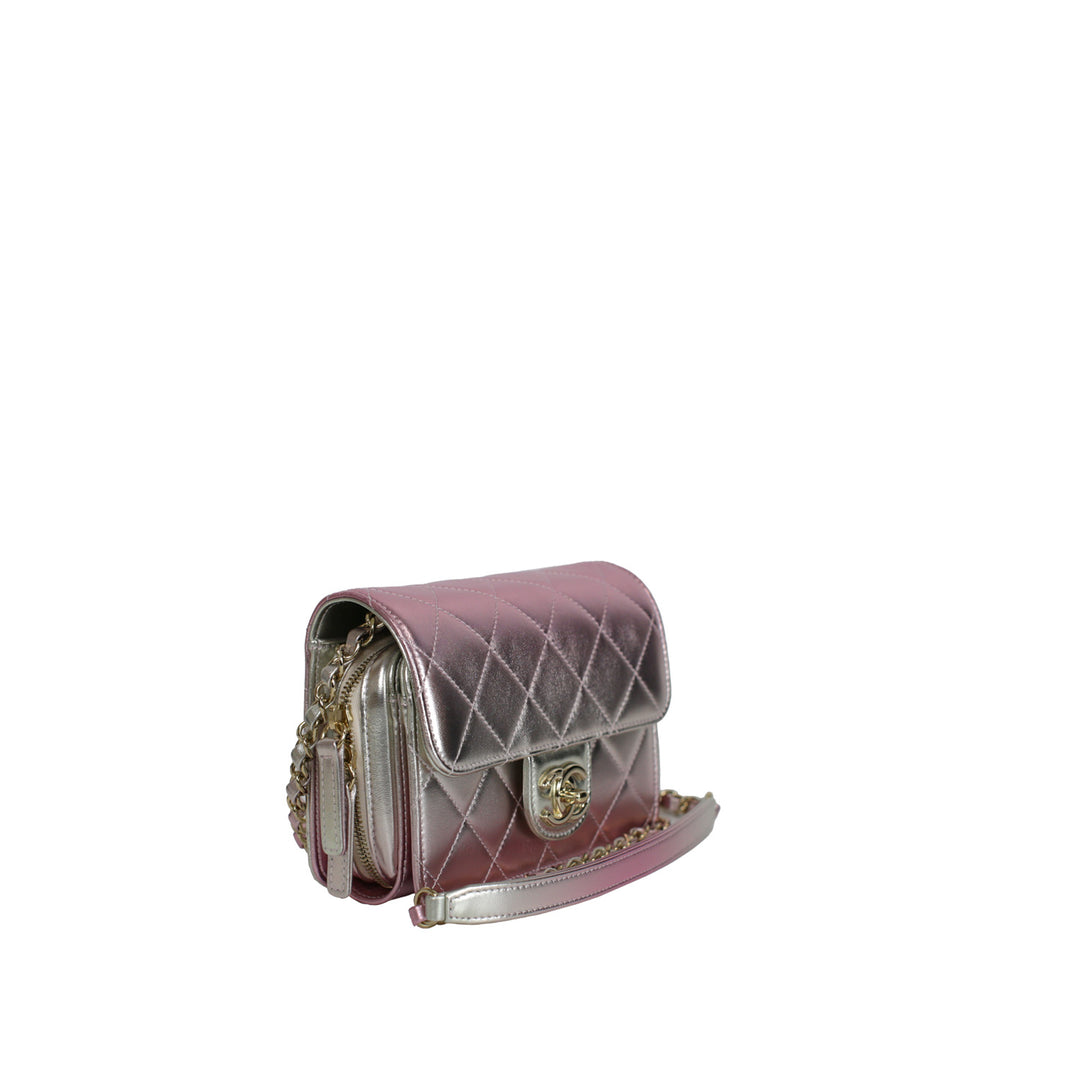 This bag features a gradient colour, from pink to silver, giving an iridescent look.