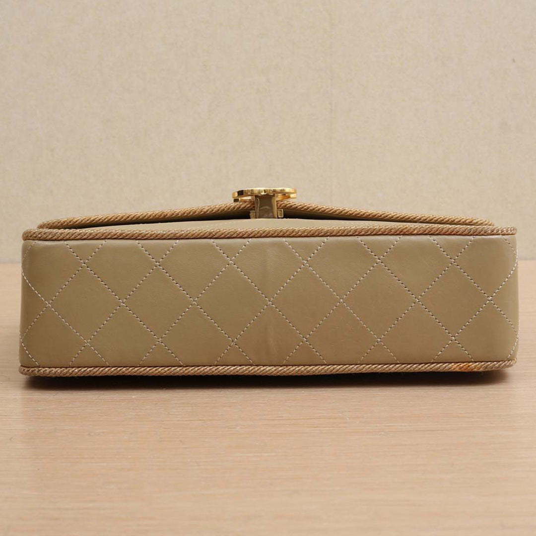 Chanel Vintage CC Small Wave Single Lambskin Flap Beige