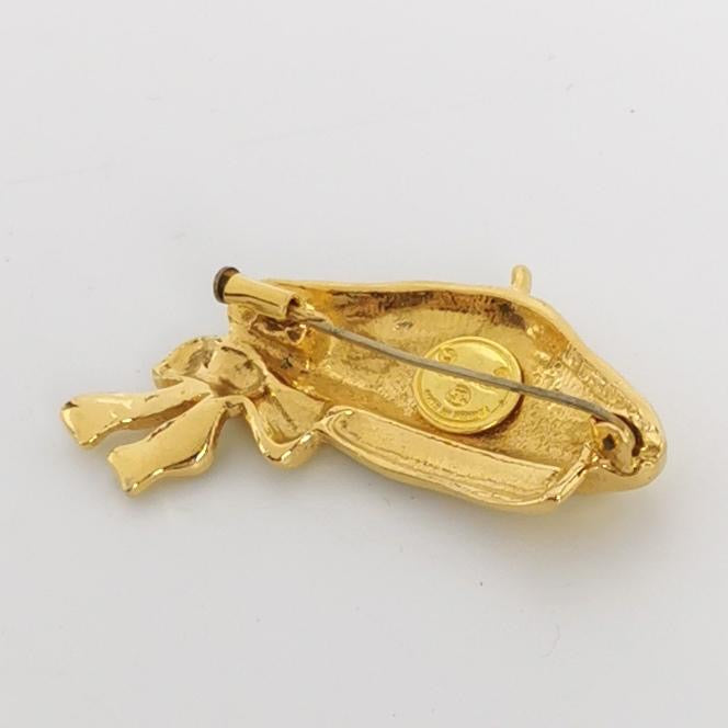 Chanel Vintage Beret With Ribbon Motif Brooch Gold