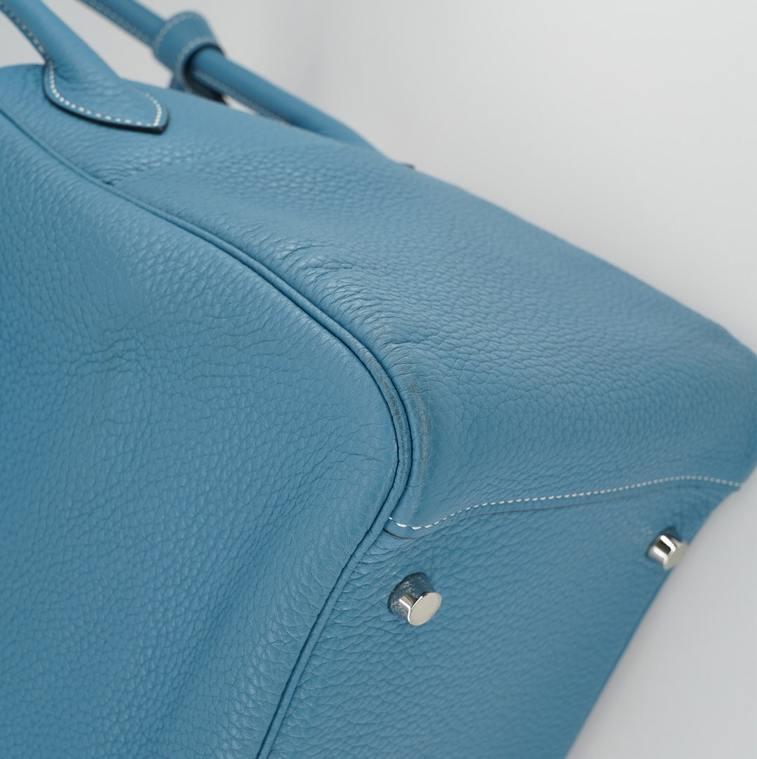 Hermes Lindy 34 Togo Leather Handbag In Blue