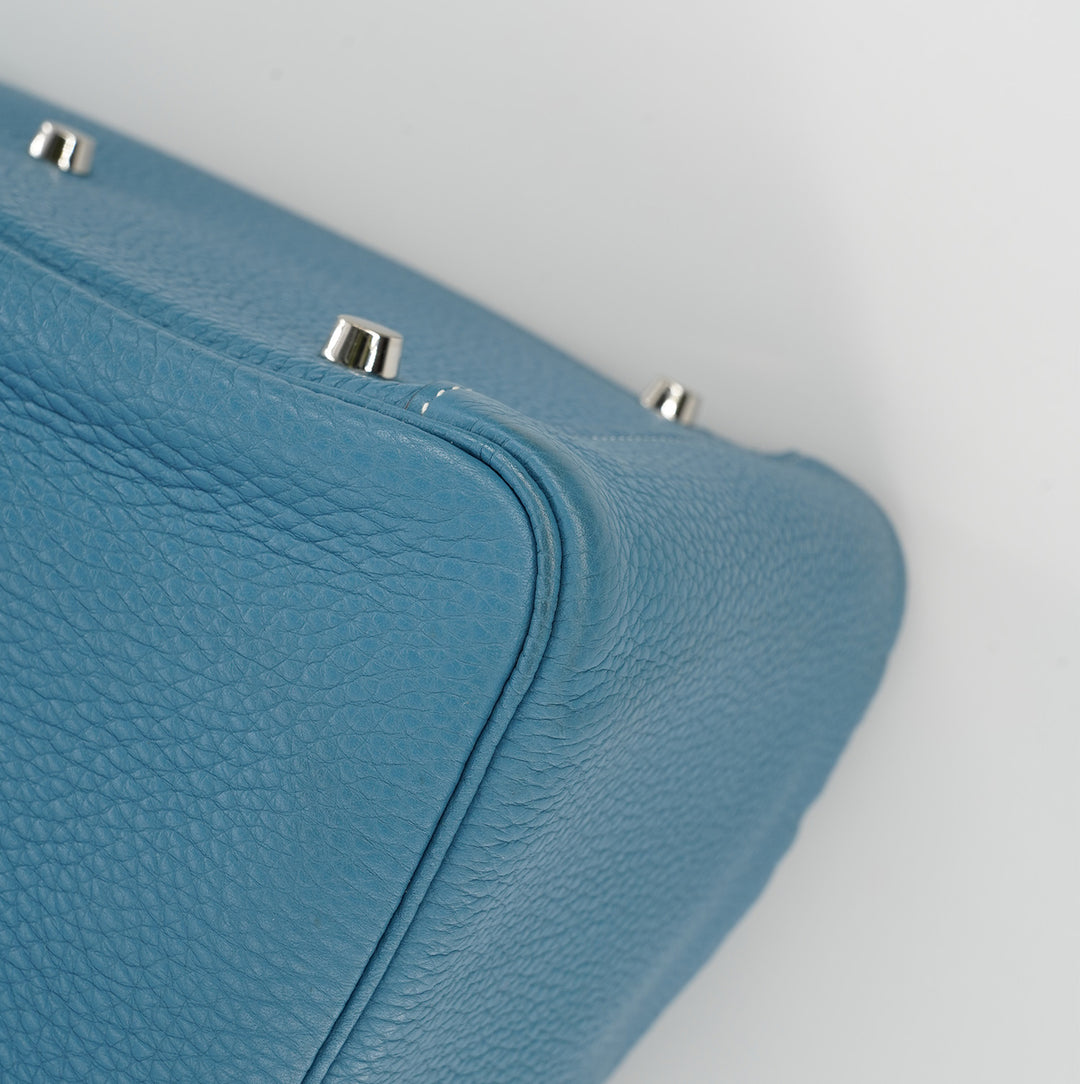 Hermes Lindy 34 Togo Leather Handbag In Blue