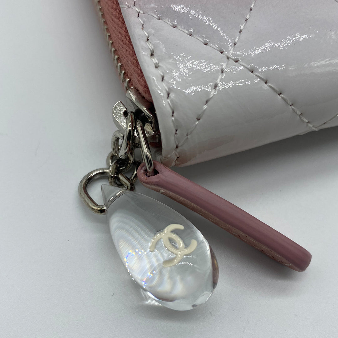 Chanel Zip Around Wallet in Pink and White Ombre Patent Leather