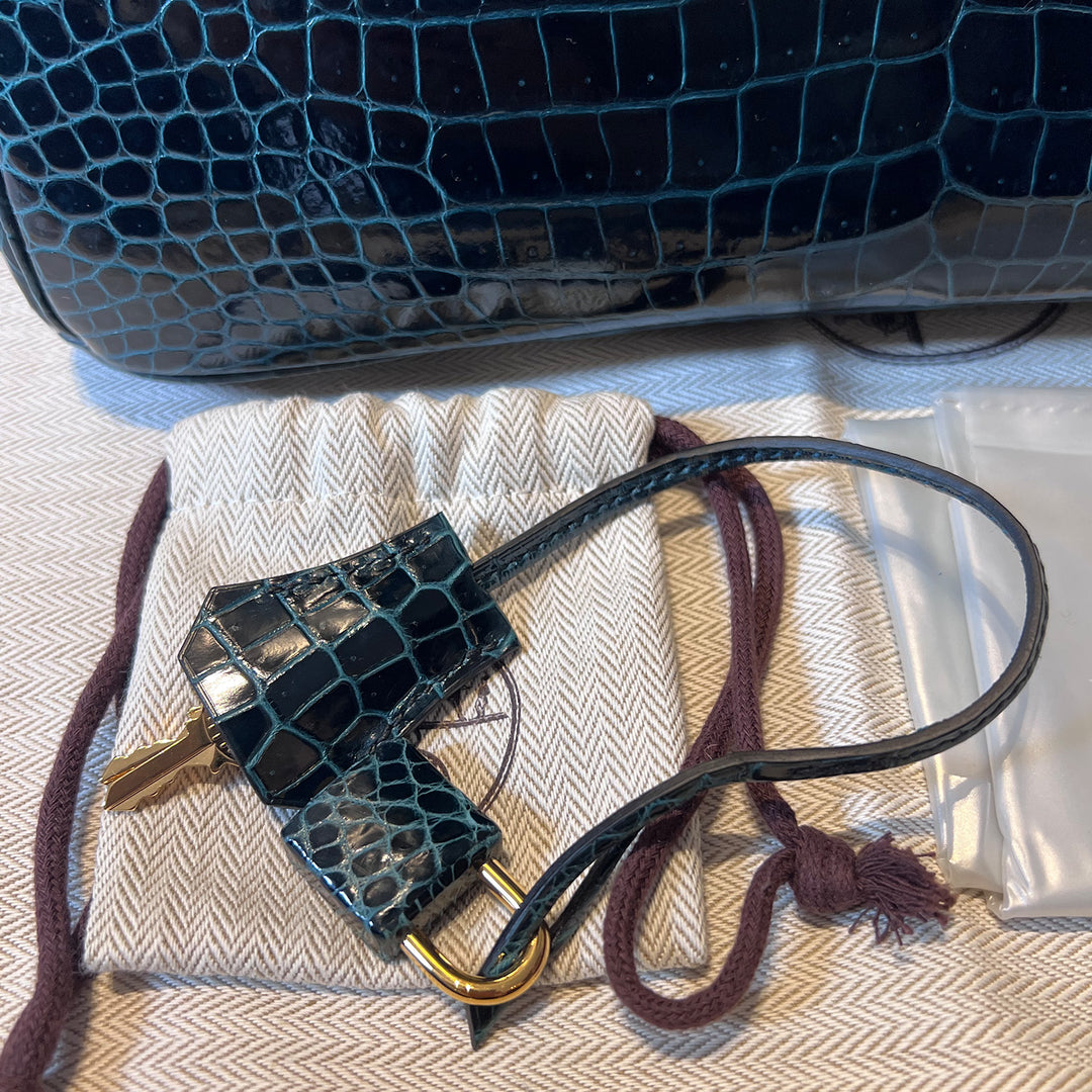 Hermès Birkin 30 in Vert Fonce Green Porosus Crocodile Leather with Gold Hardware