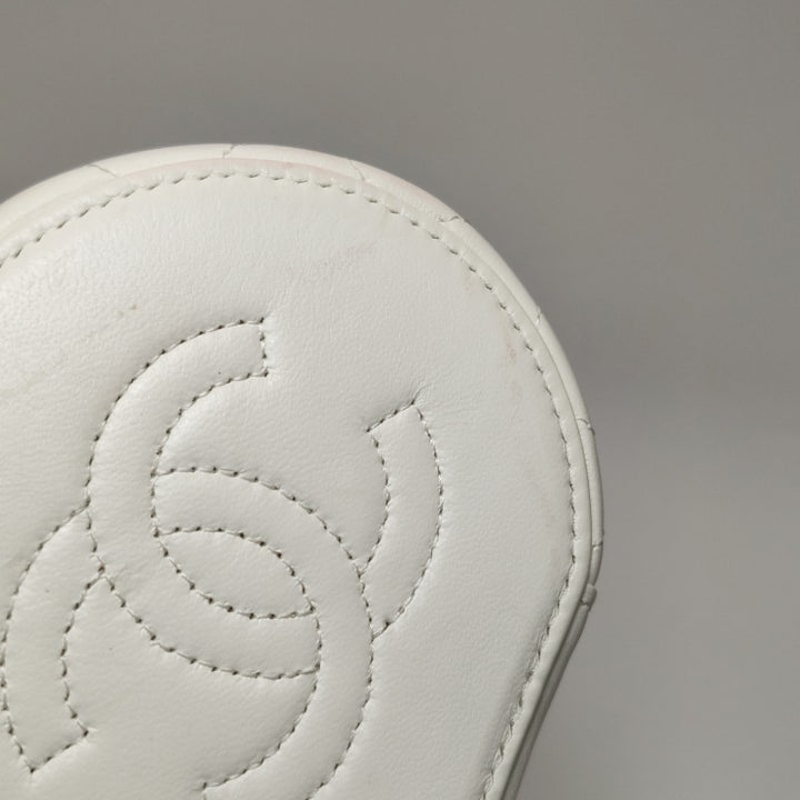 Chanel Micro Pearl Handle Vanity Case White Quilted Lambskin Gold Hardware