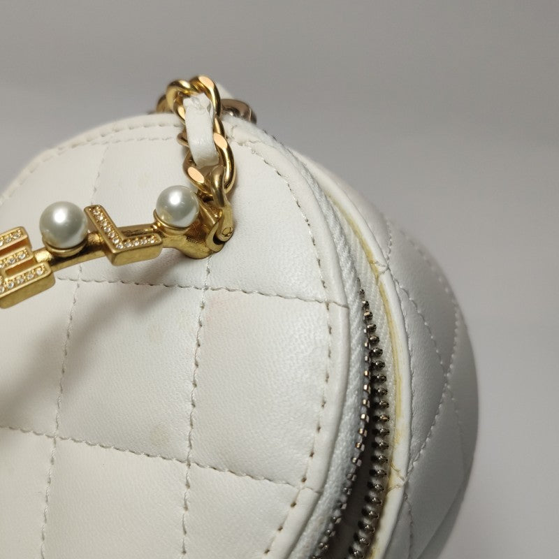 Chanel Micro Pearl Handle Vanity Case White Quilted Lambskin Gold Hardware