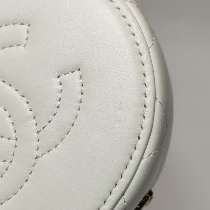 Chanel Micro Pearl Handle Vanity Case White Quilted Lambskin Gold Hardware