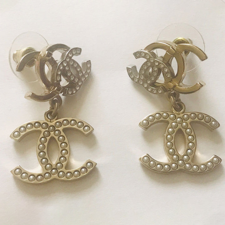 Chanel B21 Triple CC Logo Dangle Earrings Pierced