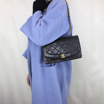 Chanel Vintage Diana Bag *Rare*  in 25cm Medium Size