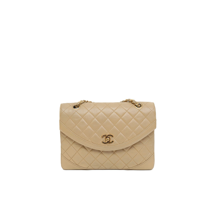 Chanel Vintage Classic Design Round Flap Turn-Lock Chain Bag Beige Gold Hardware