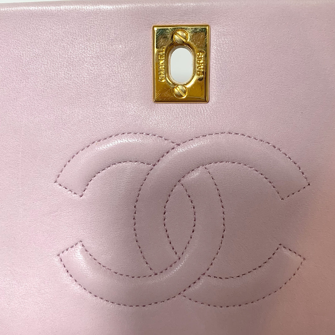 Chanel Vintage Classic Full Flap Bag in Light Pink Lambskin and Gold Hardware