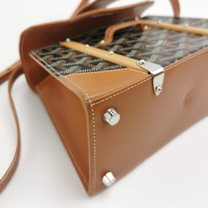 Goyard Saigon Mini Bag Wood Handle Bag Crossbody Shoulder Purse In Whi –  Trésor Vintage