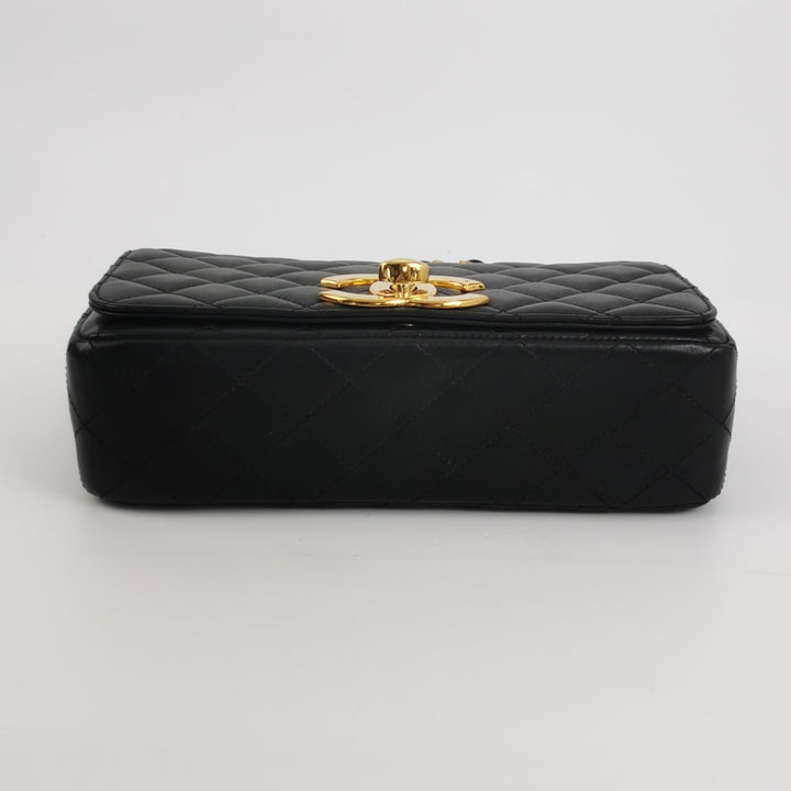 Chanel Vintage Classic Single Flap Bag Black Gold CC Logo