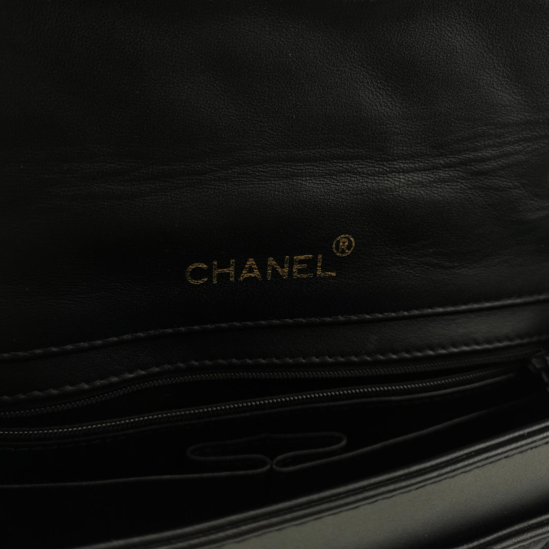 Chanel Vintage Classic Single Flap Bag Black Gold CC Logo