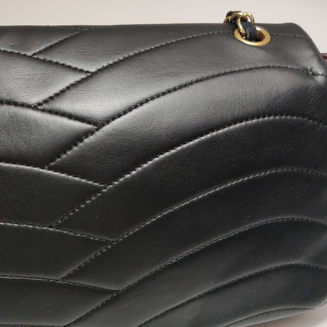 Chanel Scallop Quilted Pagoda Flap Bag Medium Black Lambskin Gold Hardware