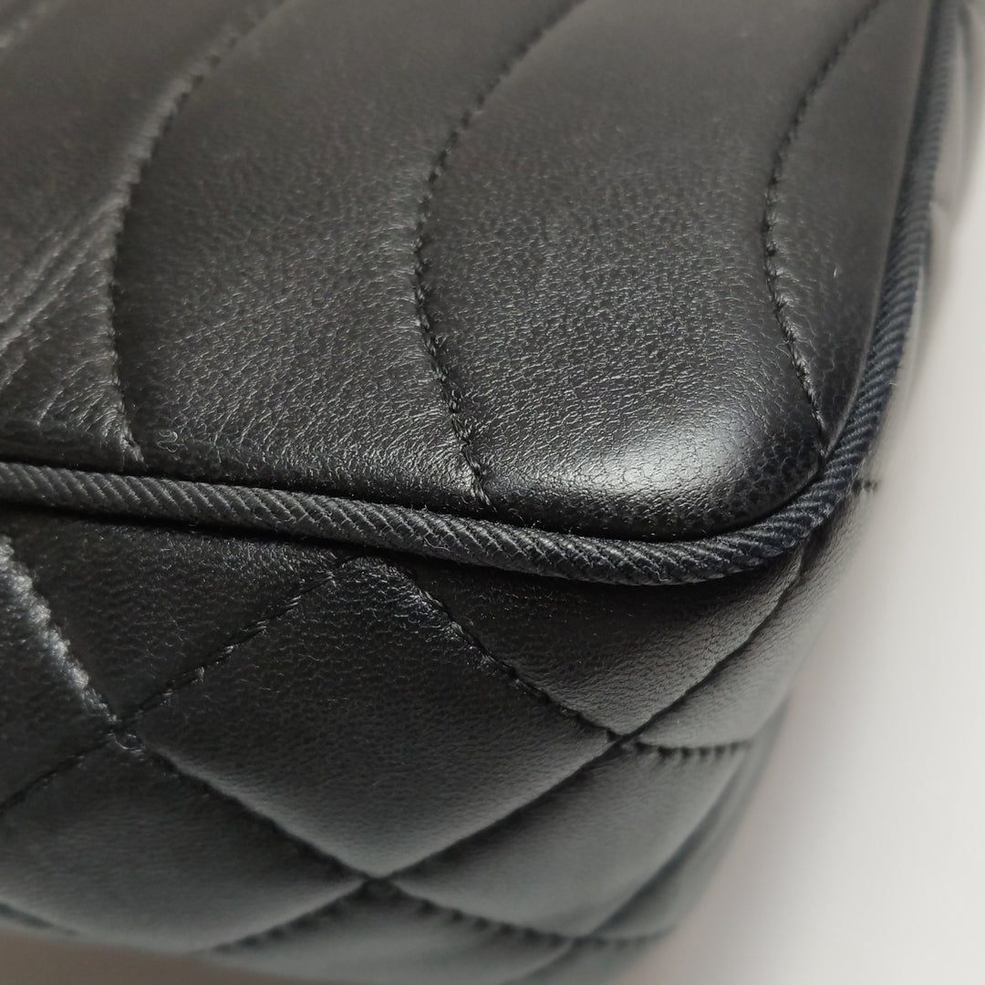 Chanel Scallop Quilted Pagoda Flap Bag Medium Black Lambskin Gold Hardware