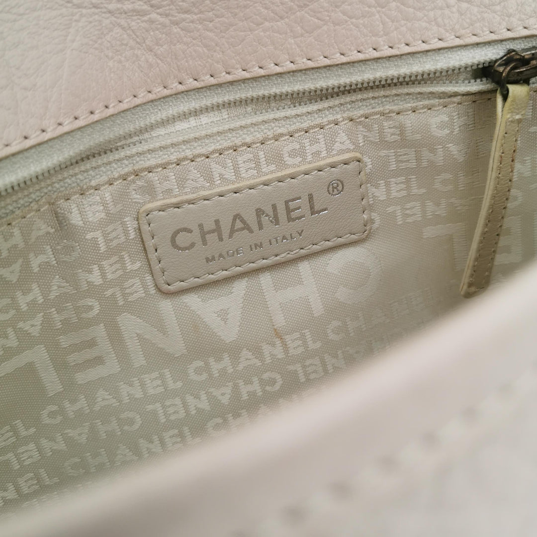 Chanel Vintage Mademoiselle Lock Flap Bag Medium Grained Leather Light Pink Silver Hardware