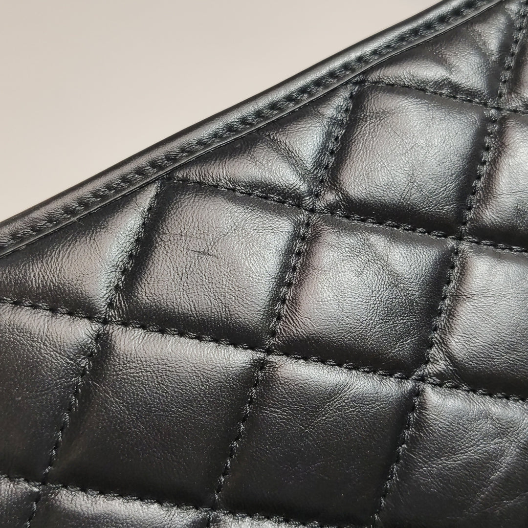 Chanel Graphic Catch Tote In Black