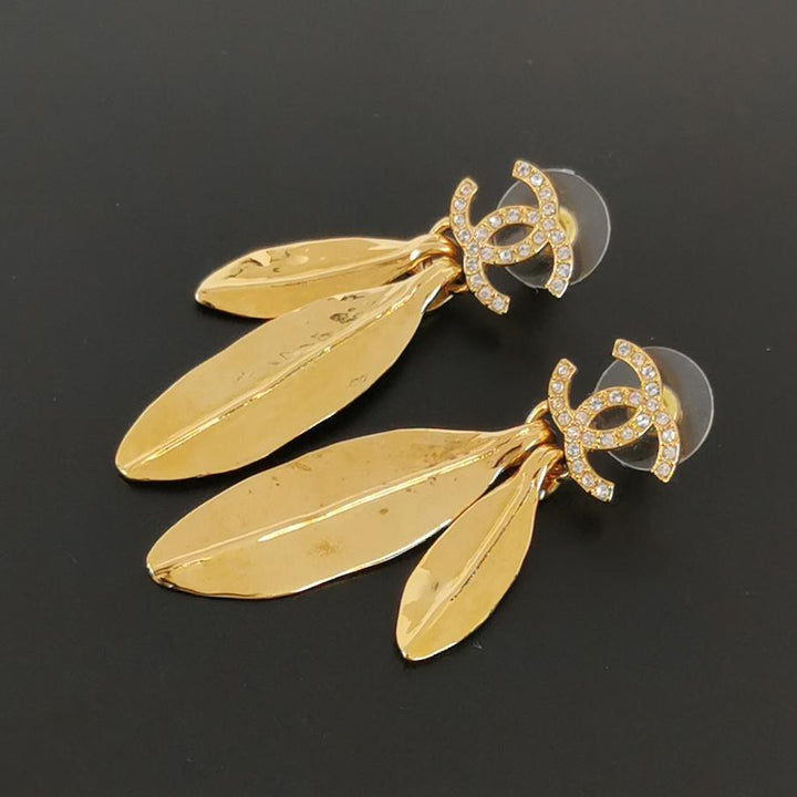 Chanel CC Logo Feather Dangle Earrings