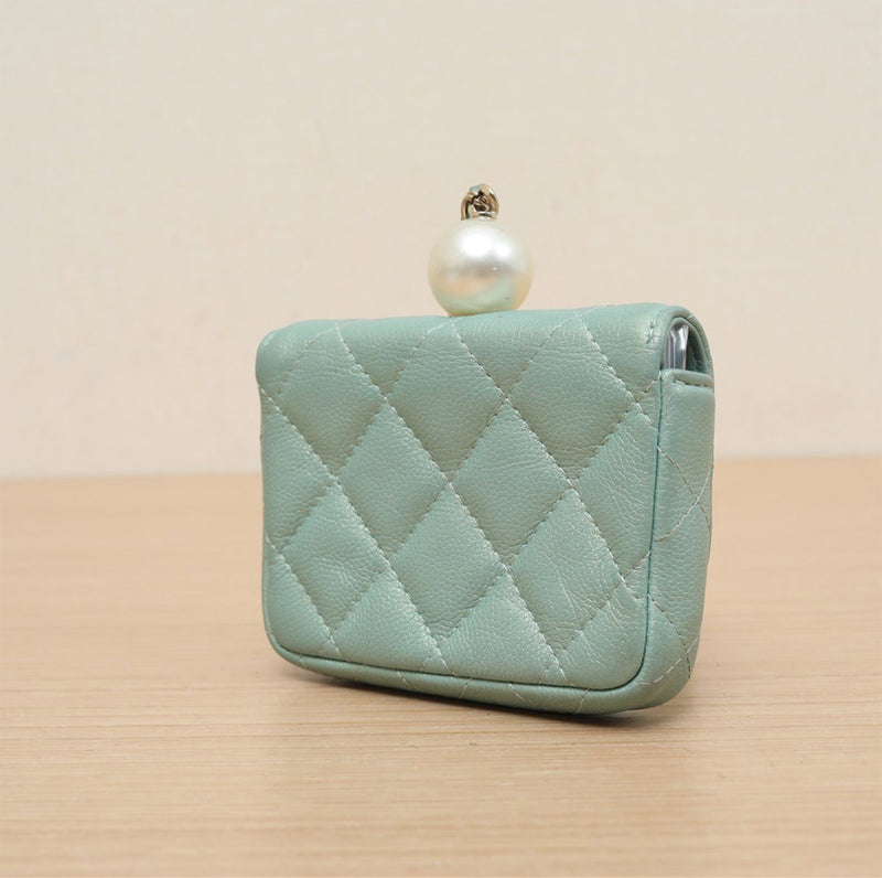 Chanel CC Pearl Coin Card Holder with Chain Quilted Iridescent Caviar Green  2269578