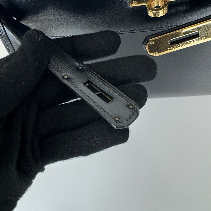 Vintage Hermès Kelly 28 Black Box Leather Handbag with Gold Hardware from 1995