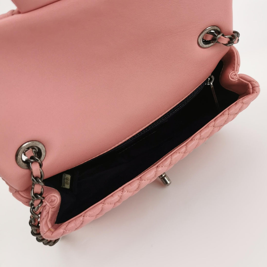 Chanel Micro Quilted CC Flap Bag Medium Calfskin Dusty Pink