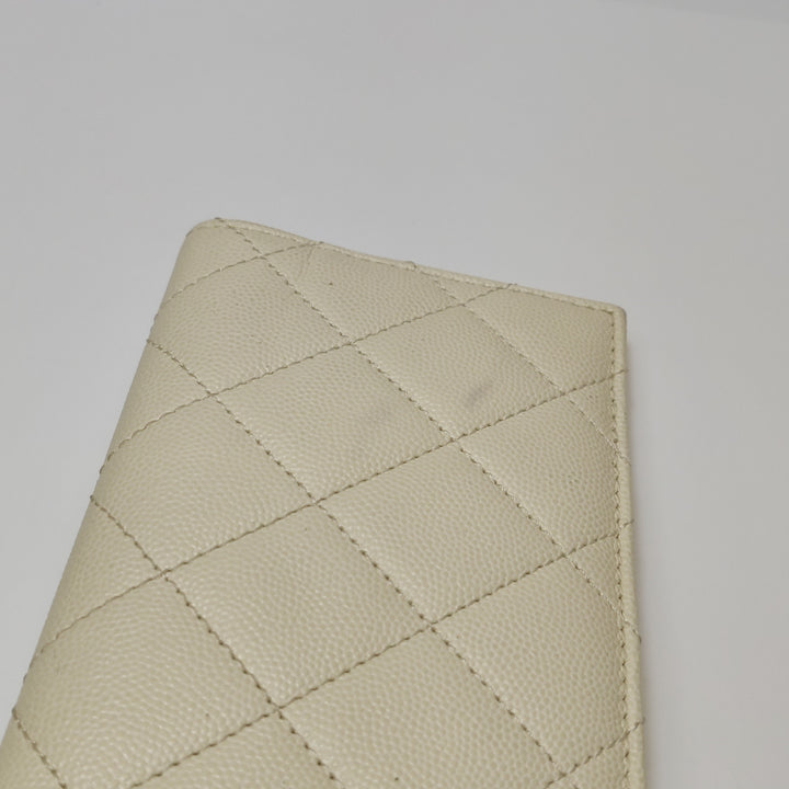 Chanel Camera Bag in Caviar Leather Off-White