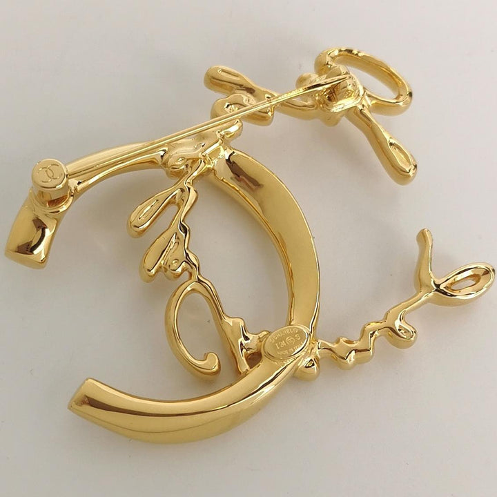 Chanel CC Logo Letter Brooches