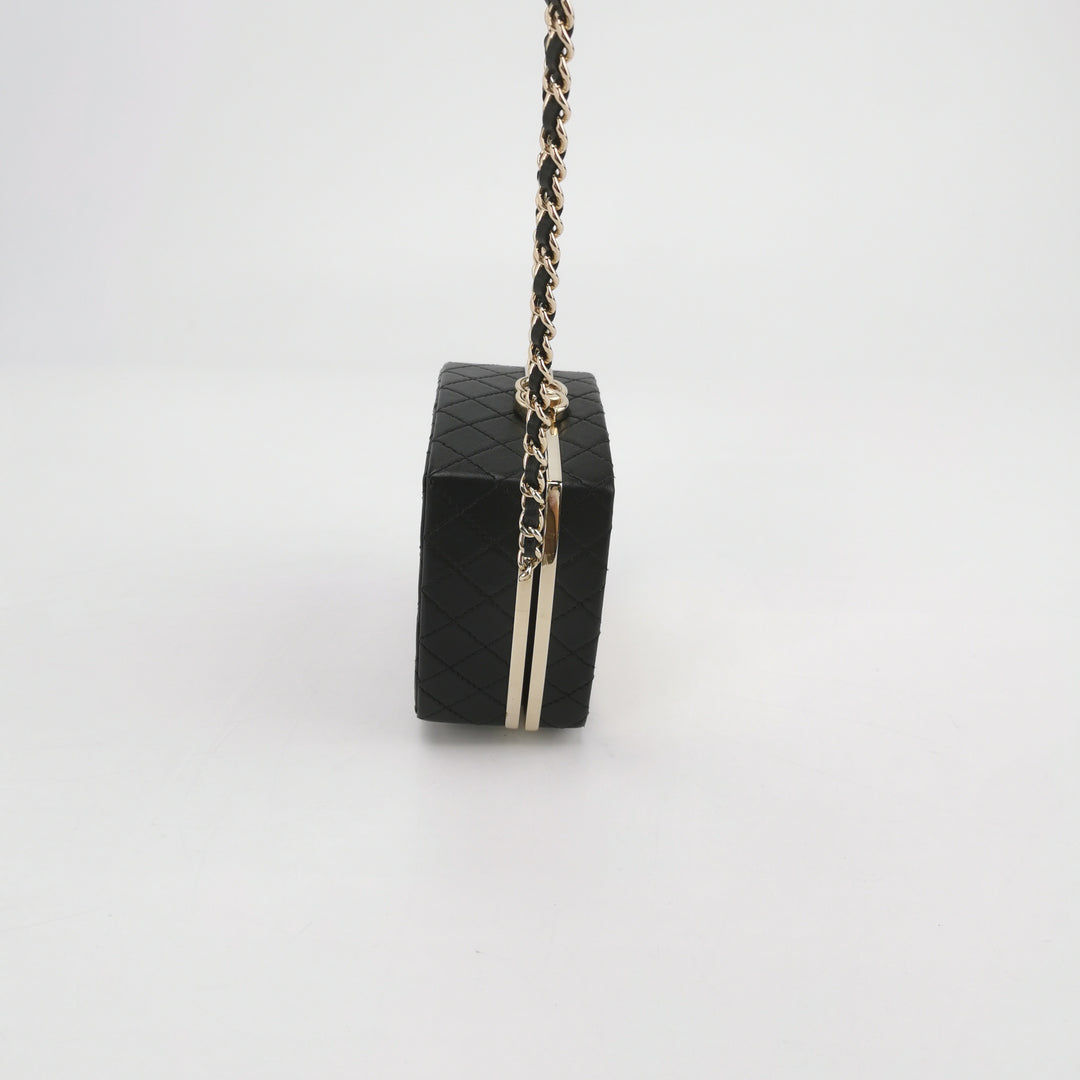 Chanel 2021 Makeup Box Mirror Clutch Black Quilted Lambskin