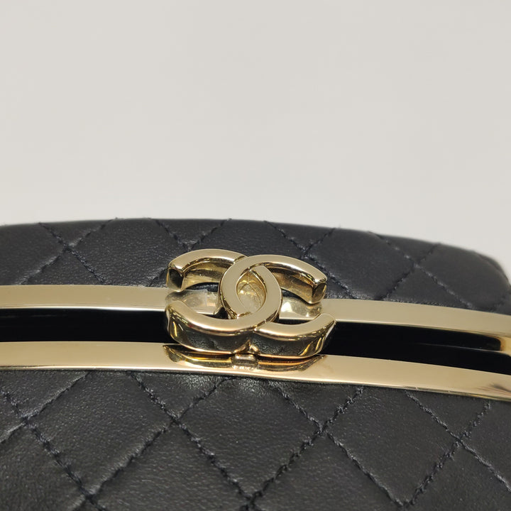 Chanel 2021 Makeup Box Mirror Clutch Black Quilted Lambskin