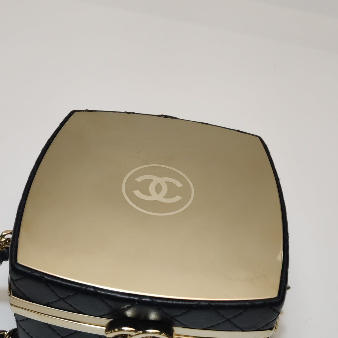 Chanel 2021 Makeup Box Mirror Clutch Black Quilted Lambskin