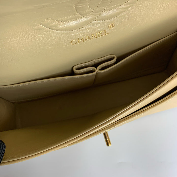 Chanel Vintage Medium Classic Double Flap in Beige Lambskin and Gold Hardware