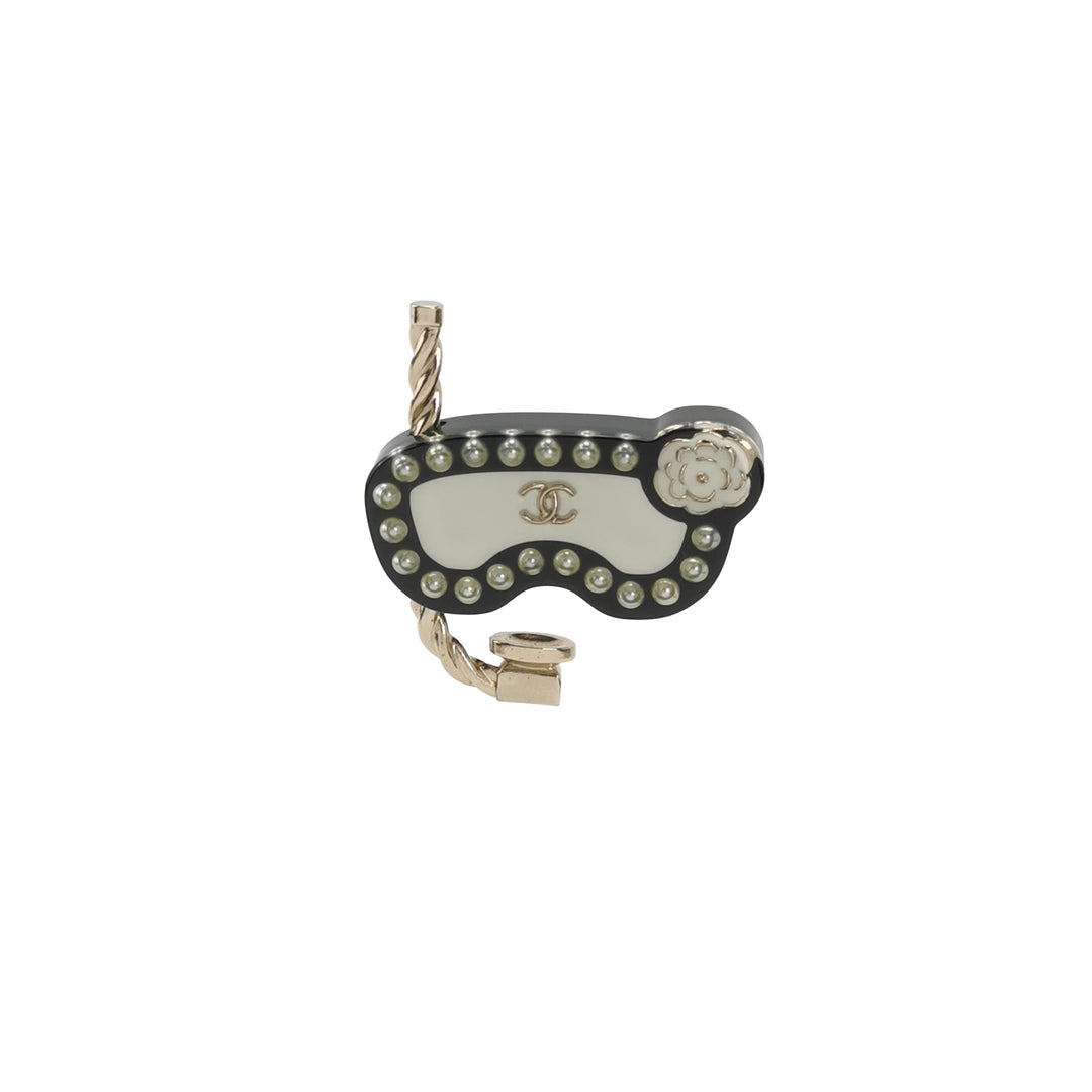 Chanel Snorkelling CC Brooch Black White