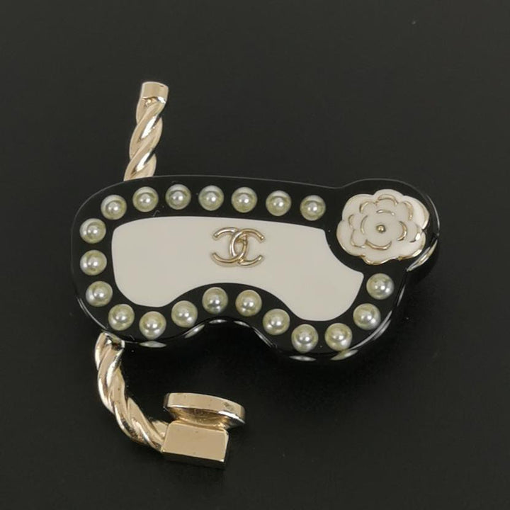 Chanel Snorkelling CC Brooch Black White