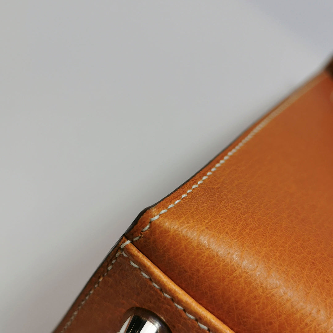 Hermes 25 Kelly Paeu de Porc Leather Toffee Colour Palladium Hardware