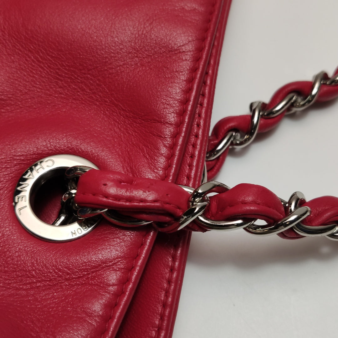 Chanel Disc Bonbons Tote In Red Lambskin