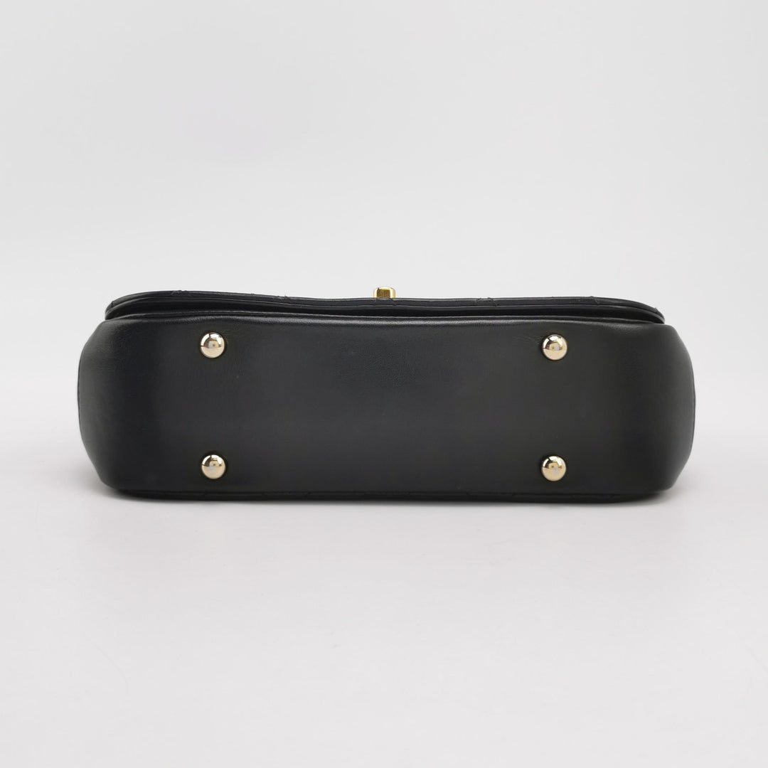 Chanel Chic Carry Flap Bag In Black Leather