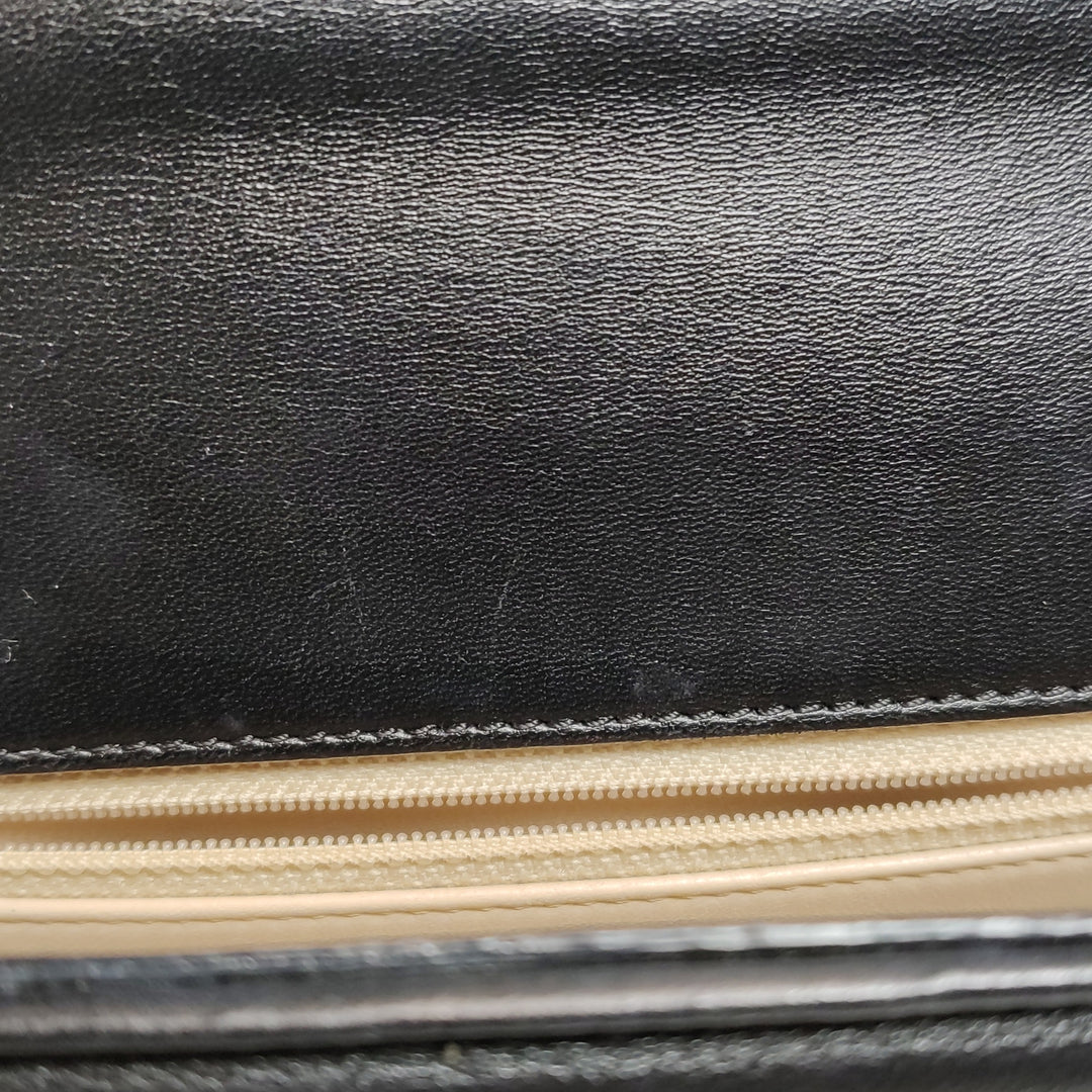 Chanel Chic Carry Flap Bag In Black Leather