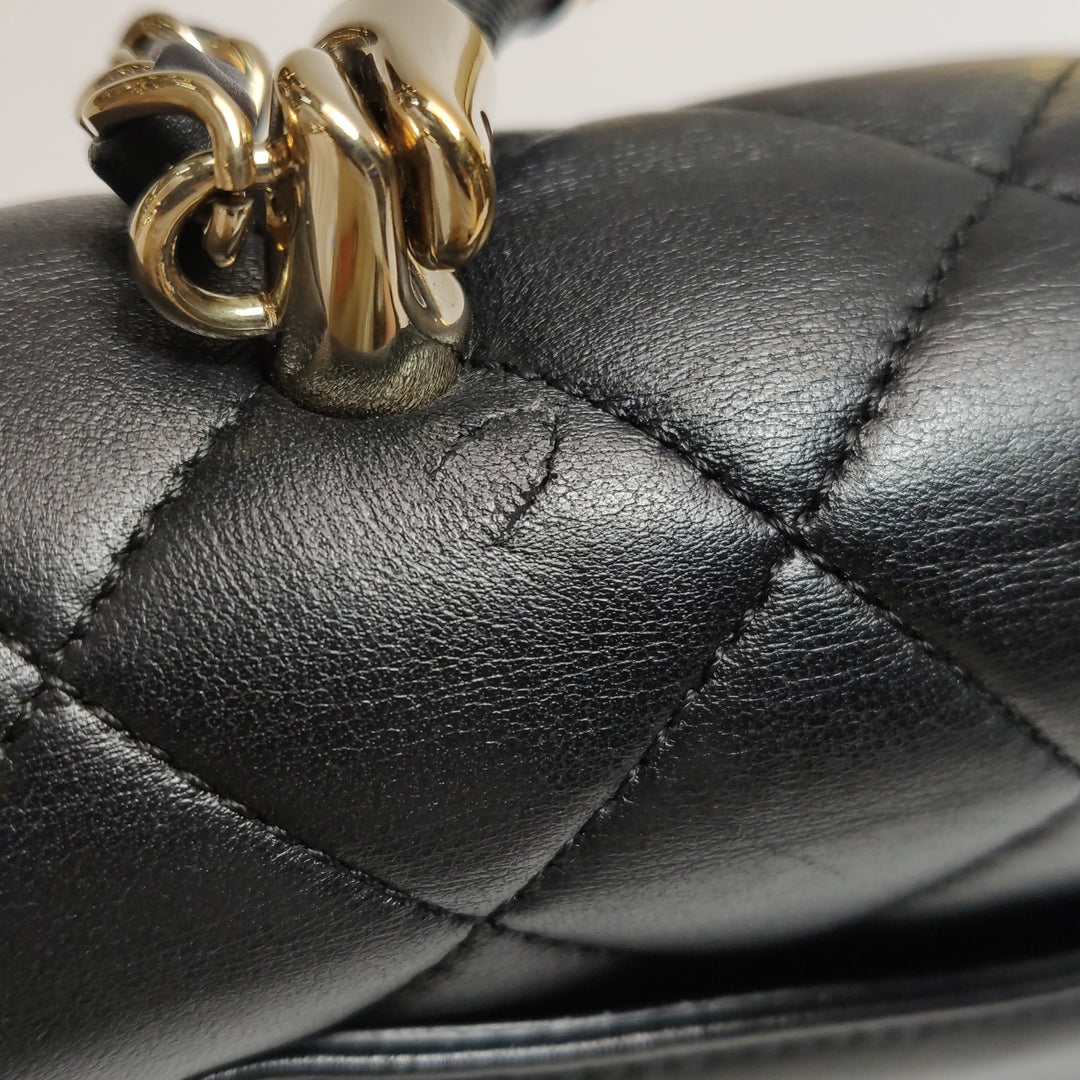 Chanel Chic Carry Flap Bag In Black Leather