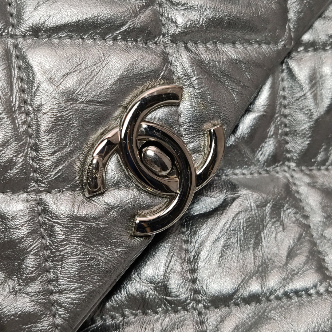 Chanel 2018 Big Bang Flap Bag Metallic Silver Quilted Aged Calfskin