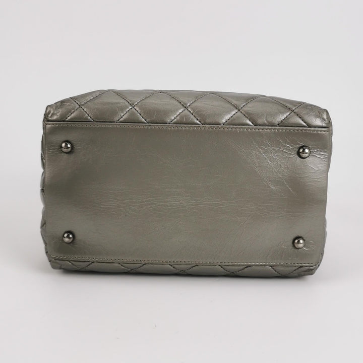 Chanel Chain Me Tote Grey Leather