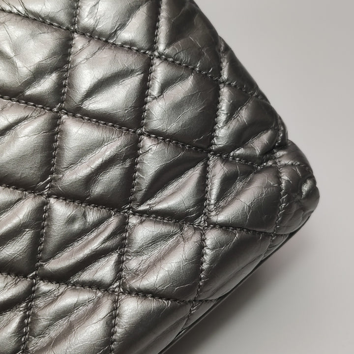 Chanel Chain Me Tote Grey Leather