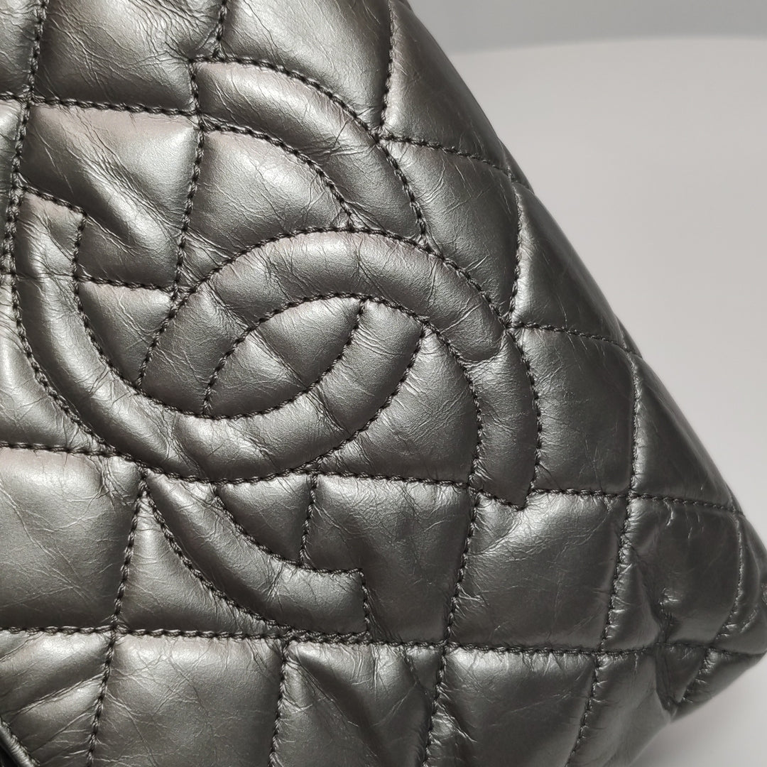 Chanel Chain Me Tote Grey Leather