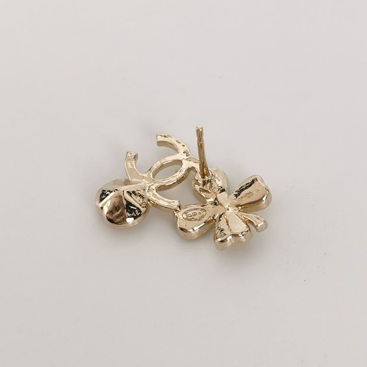 Chanel CC Logo Four-leaf Clover Detail Studs