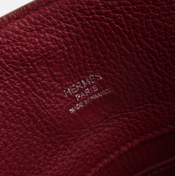 Hermès So Kelly 22 Q5 Rouge Casaque Clemence Leather Bag