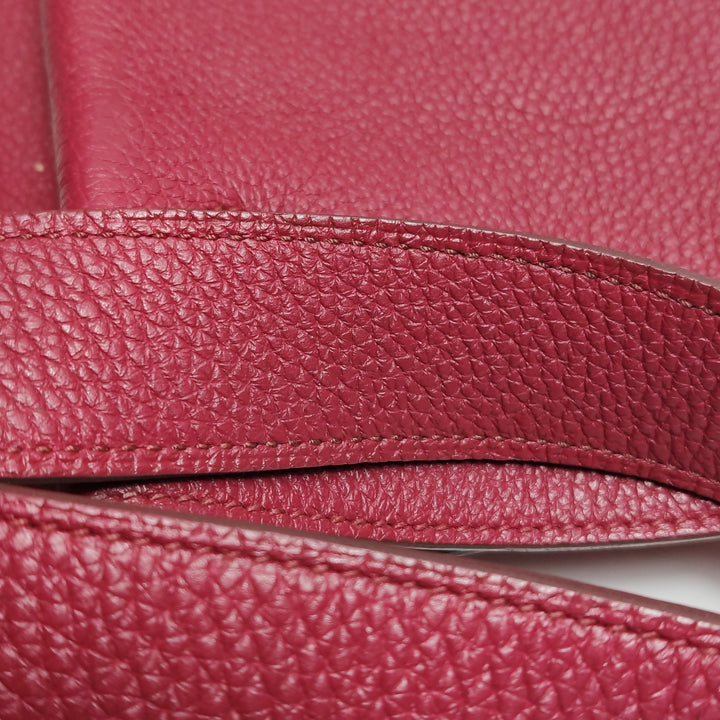 Hermès So Kelly 22 Q5 Rouge Casaque Clemence Leather Bag