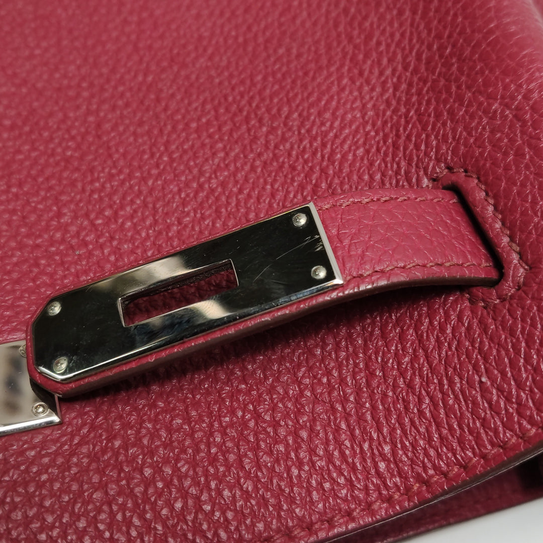 Hermès So Kelly 22 Q5 Rouge Casaque Clemence Leather Bag