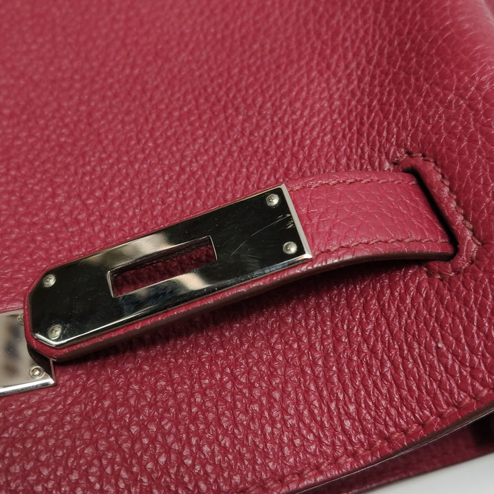 Hermès So Kelly 22 Q5 Rouge Casaque Clemence Leather Bag