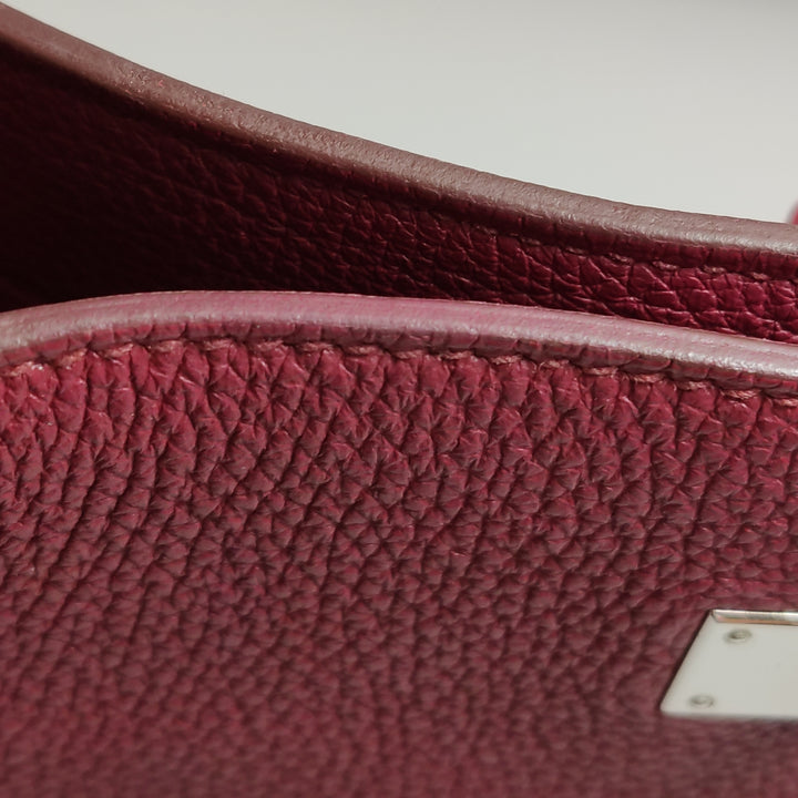 Hermès So Kelly 22 Q5 Rouge Casaque Clemence Leather Bag