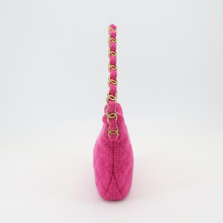 Chanel CC Links Hobo Bag Pink Quilted Tweed Gold Hardware